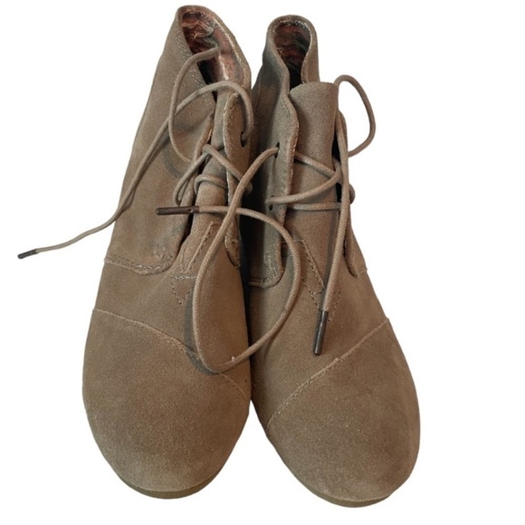 EUC TOMS Clare ankle boot in Taupe size 10 - Picture 3 of 8